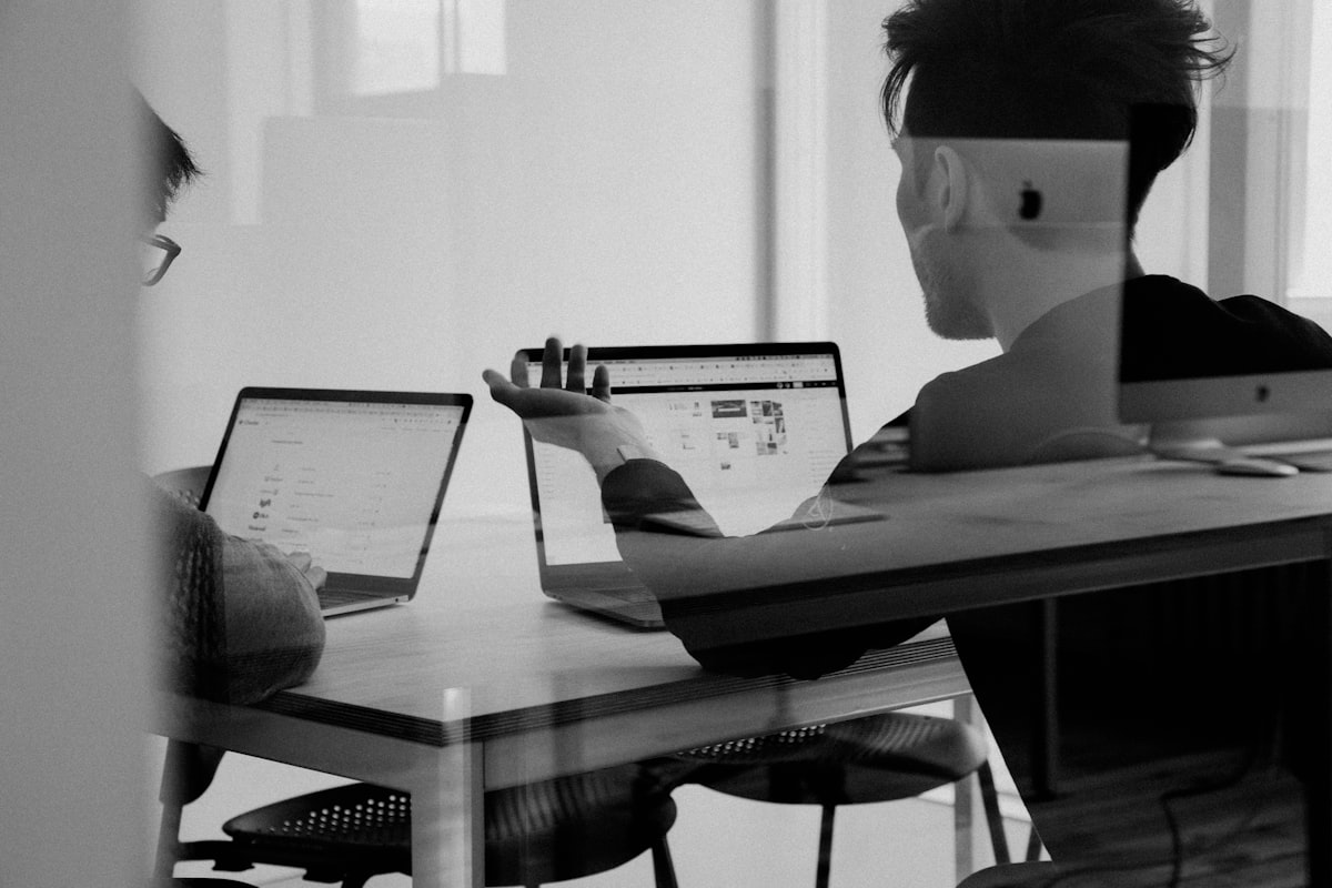 How AI Agents Automate Business Workflows End to End